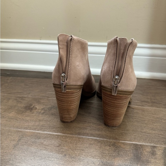 Vince Camuto Ginsel Booties - Picture 3 of 8